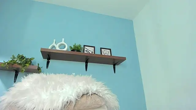 annawelk  online show from 10-06-25, 12:46