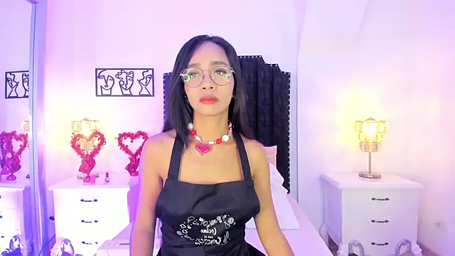 SamanthaFerrer   online show from 02-14-25, 07:33