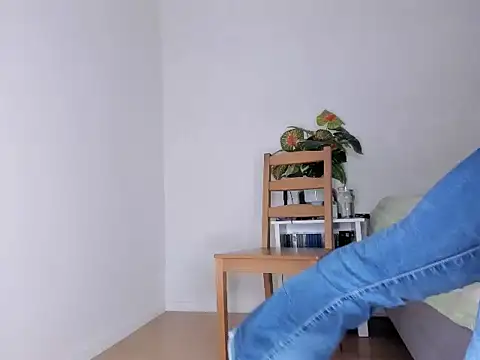 Snapshot of Chanel_shaw chatting on 09-18-25, 02:30 Chanel shaw online show from 09-18-25, 02:30