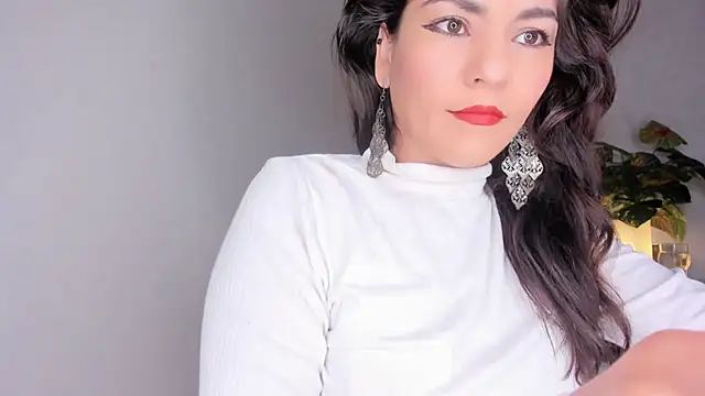 Snapshot of Chanel_shaw chatting on 09-21-25, 07:15 Chanel shaw online show from 09-21-25, 07:15