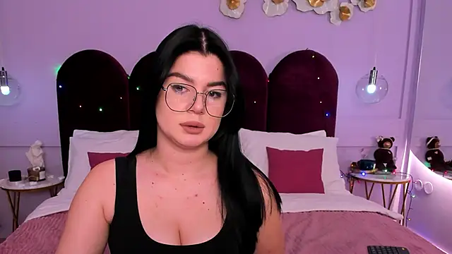 Snapshot of MelanieCarterr chatting on 12-15-24, 10:26 MelanieCarterr online show from 12-15-24, 10:26