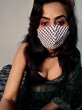 Snapshot of Raat_ki_rani_ chatting on 02-25-25, 04:42 Raat ki rani  online show from 02-25-25, 04:42