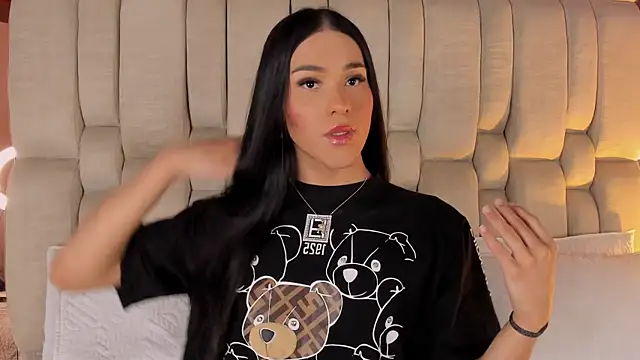 Isa Little Star online show from 02-18-26, 02:29