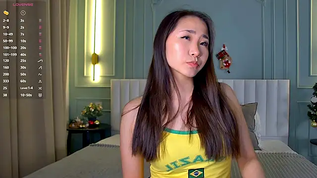 Snapshot of RizeShiro chatting on 12-15-25, 05:34 RizeShiro online show from 12-15-25, 05:34