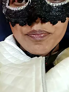 Snapshot of GF_nd_BF_ chatting on 12-10-24, 07:00 GF nd BF online show from 12-10-24, 07:00