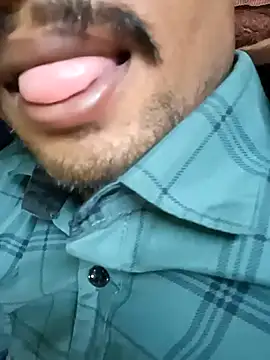 Snapshot of GF_nd_BF_ chatting on 02-20-25, 04:25 GF nd BF online show from 02-20-25, 04:25