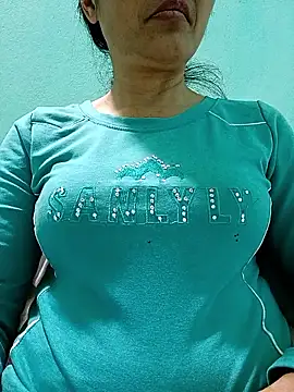 Snapshot of Lovepussyhair chatting on 02-01-26, 01:53 Lovepussyhair online show from 02-01-26, 01:53