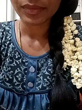 Snapshot of Ambika01 chatting on 09-27-25, 01:05 Ambika01 online show from 09-27-25, 01:05