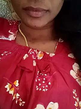 Snapshot of Ambika01 chatting on 10-07-25, 05:37 Ambika01 online show from 10-07-25, 05:37