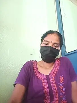 anusiya01 online show from 09-15-25, 05:29