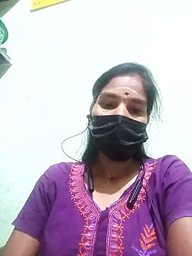 anusiya01 online show from 09-17-25, 01:57