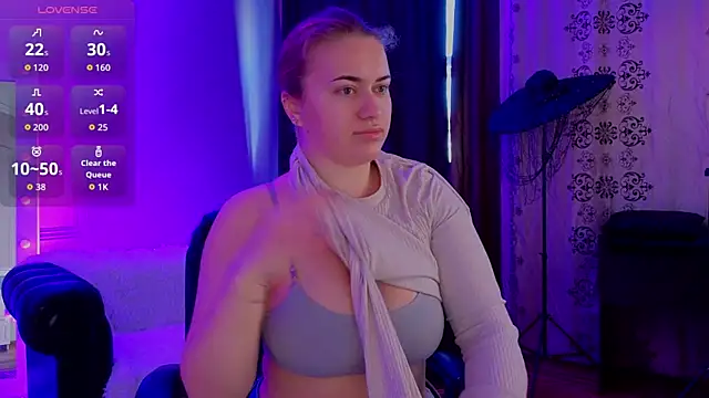 Ariell Margot  online show from 10-17-25, 07:33