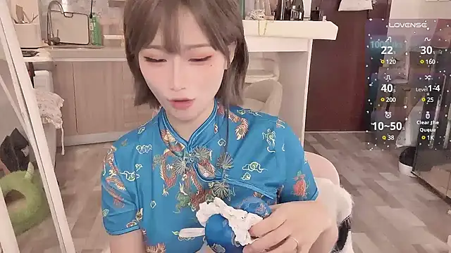 Snapshot of -XunMengLong- chatting on 02-22-25, 10:09 -XunMengLong- online show from 02-22-25, 10:09