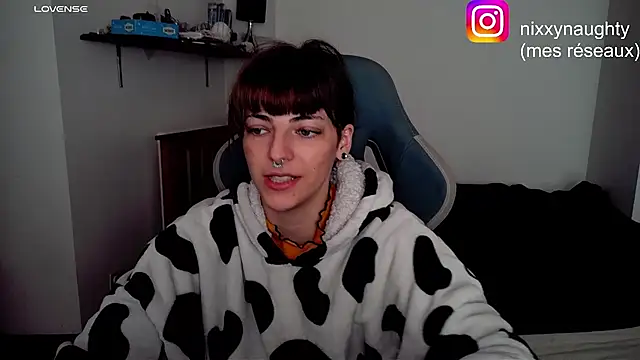 Snapshot of Nixxy_naughty chatting on 01-07-25, 07:49 Nixxy naughty online show from 01-07-25, 07:49