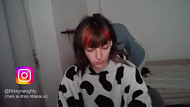 Snapshot of Nixxy_naughty chatting on 02-17-25, 09:30 Nixxy naughty online show from 02-17-25, 09:30