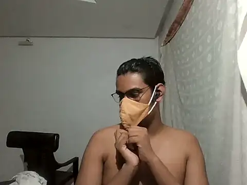 brownguy1234 online show from 02-04-25, 01:48