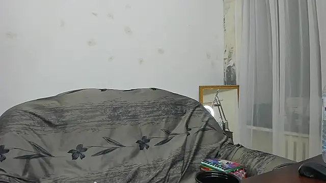 YourSuperModel online show from 12-19-24, 01:18