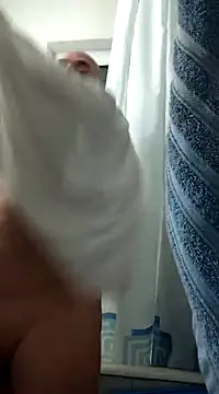 Snapshot of intx800 chatting on 12-09-24, 03:29 intx800 online show from 12-09-24, 03:29