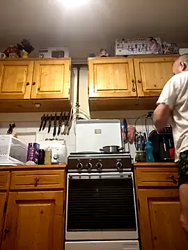 Snapshot of intx800 chatting on 12-14-24, 03:07 intx800 online show from 12-14-24, 03:07