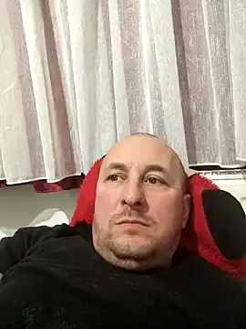 Snapshot of intx800 chatting on 12-17-24, 04:32 intx800 online show from 12-17-24, 04:32