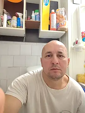 Snapshot of intx800 chatting on 12-20-24, 03:25 intx800 online show from 12-20-24, 03:25