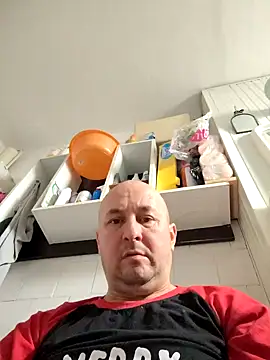 Snapshot of intx800 chatting on 01-01-25, 08:35 intx800 online show from 01-01-25, 08:35