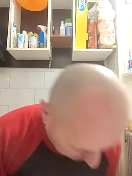 Snapshot of intx800 chatting on 02-10-25, 03:24 intx800 online show from 02-10-25, 03:24