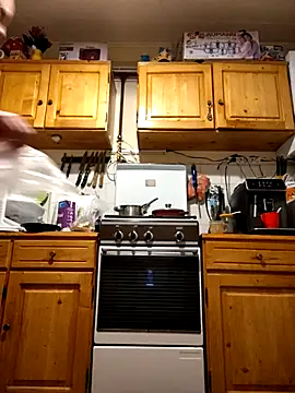 Snapshot of intx800 chatting on 02-18-25, 03:10 intx800 online show from 02-18-25, 03:10