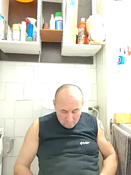 Snapshot of intx800 chatting on 02-21-25, 03:54 intx800 online show from 02-21-25, 03:54