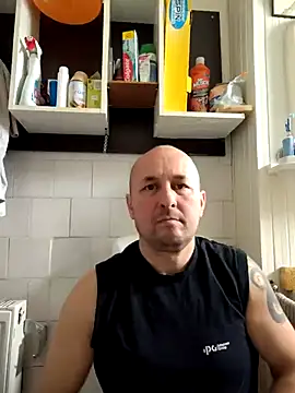 Snapshot of intx800 chatting on 03-10-25, 01:32 intx800 online show from 03-10-25, 01:32