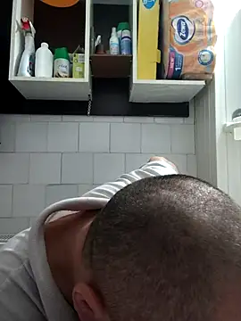 Snapshot of intx800 chatting on 03-23-25, 04:38 intx800 online show from 03-23-25, 04:38