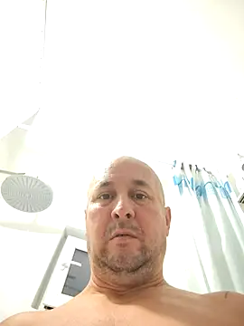 Snapshot of intx800 chatting on 09-10-25, 02:22 intx800 online show from 09-10-25, 02:22