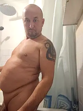 Snapshot of intx800 chatting on 09-18-25, 05:48 intx800 online show from 09-18-25, 05:48