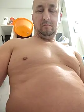 Snapshot of intx800 chatting on 10-08-25, 02:20 intx800 online show from 10-08-25, 02:20