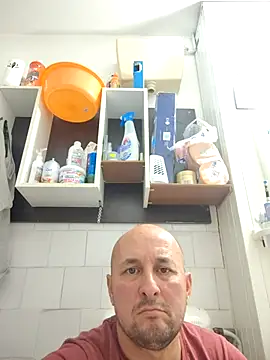 Snapshot of intx800 chatting on 10-08-25, 03:20 intx800 online show from 10-08-25, 03:20