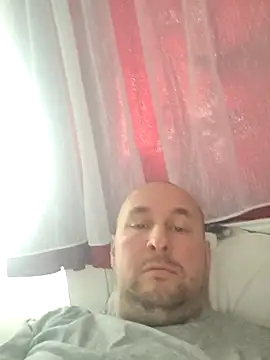 Snapshot of intx800 chatting on 10-09-25, 02:04 intx800 online show from 10-09-25, 02:04