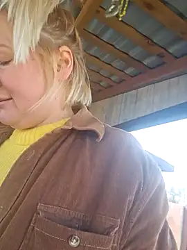 Snapshot of -Schweppes- chatting on 03-20-25, 09:26 -Schweppes- online show from 03-20-25, 09:26