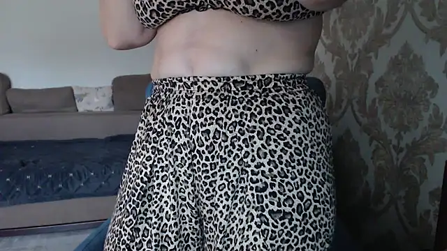 Mallinia online show from 10-23-25, 08:46