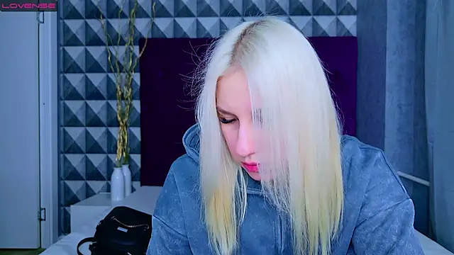 NellyStorm online show from 02-19-25, 11:57