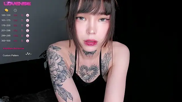 Dark Ester online show from 10-03-25, 04:37