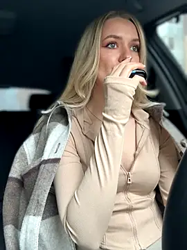 Devill Angel  online show from 10-29-25, 08:27