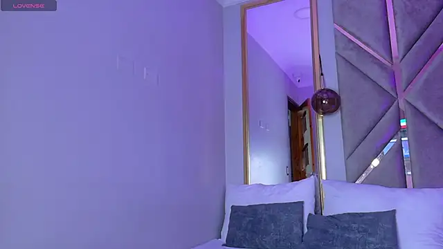 Snapshot of Lola_King chatting on 01-31-25, 04:25 Lola King online show from 01-31-25, 04:25