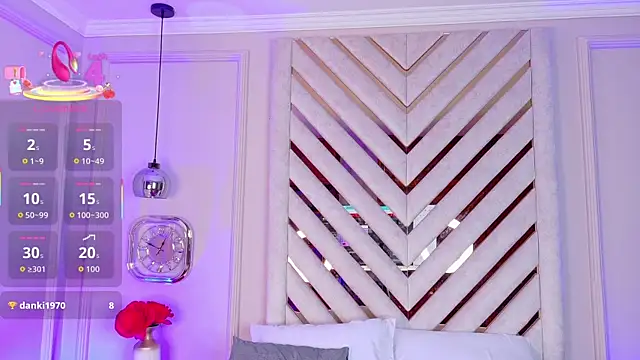 Snapshot of Lola_King chatting on 09-26-25, 12:25 Lola King online show from 09-26-25, 12:25