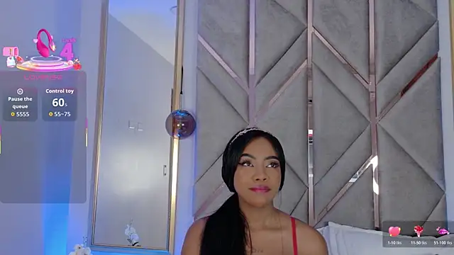 Snapshot of Lola_King chatting on 11-05-25, 10:54 Lola King online show from 11-05-25, 10:54