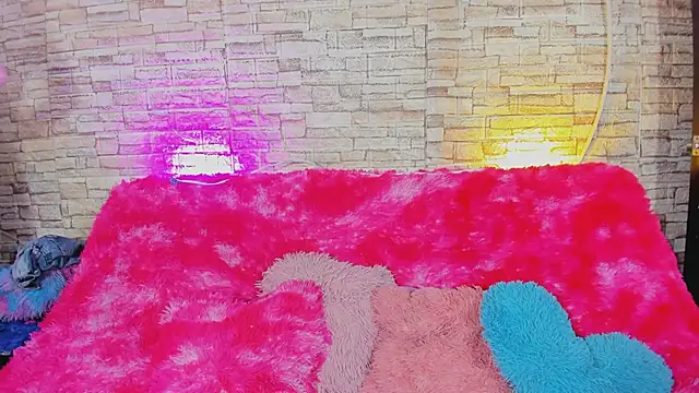 Snapshot of kitty_queen10 chatting on 02-20-26, 04:20 kitty queen10 online show from 02-20-26, 04:20