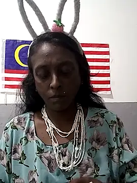 mamakarma1403 online show from 11-18-25, 02:21