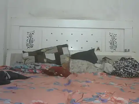 MONICA-LOVE online show from 10-15-25, 04:01