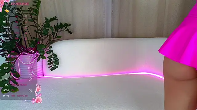 Snapshot of AliceBrayan chatting on 03-22-25, 11:42 AliceBrayan online show from 03-22-25, 11:42