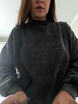 Snapshot of AliceBrayan chatting on 09-11-25, 05:07 AliceBrayan online show from 09-11-25, 05:07