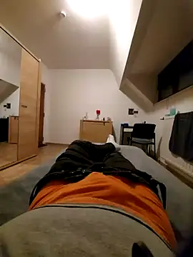 pascalino100 online show from 02-17-25, 06:37